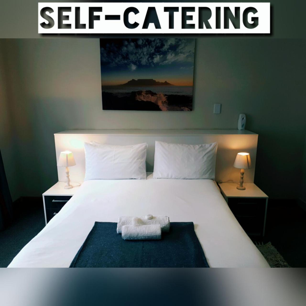 Midrand Guesthouse - Tasa ภายนอก รูปภาพ
